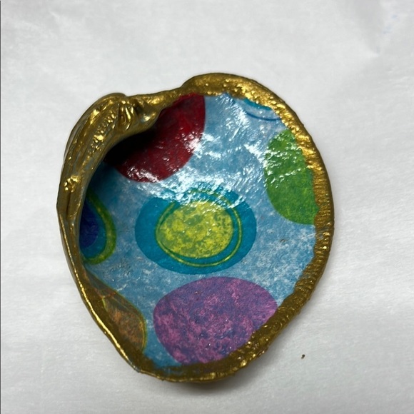 Hand Crafted Decoupage Decorative Shell Trinket Dish - Picture 3 of 10